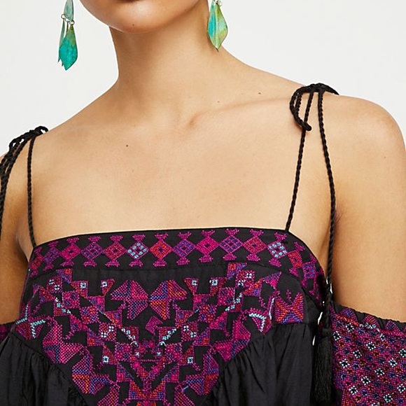 Free People Vacay Vibin Top Embroidered Blouse NWT - Picture 5 of 6